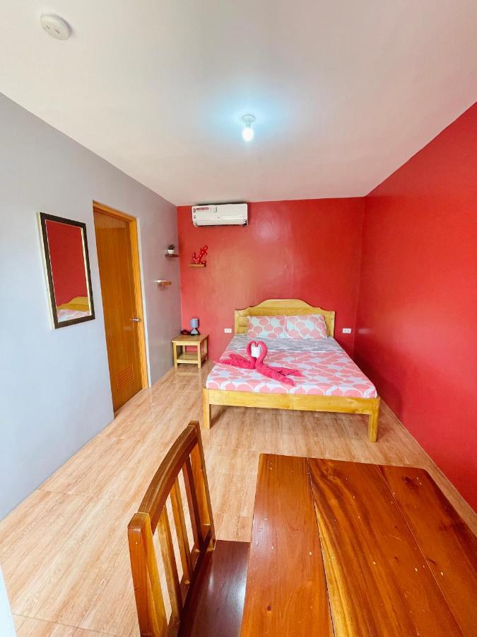 Ananas Guesthouse モアルボアル エクステリア 写真