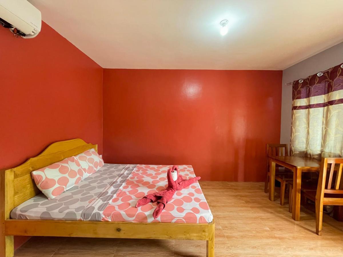 Ananas Guesthouse モアルボアル エクステリア 写真