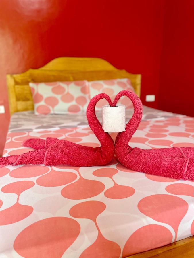 Ananas Guesthouse モアルボアル エクステリア 写真