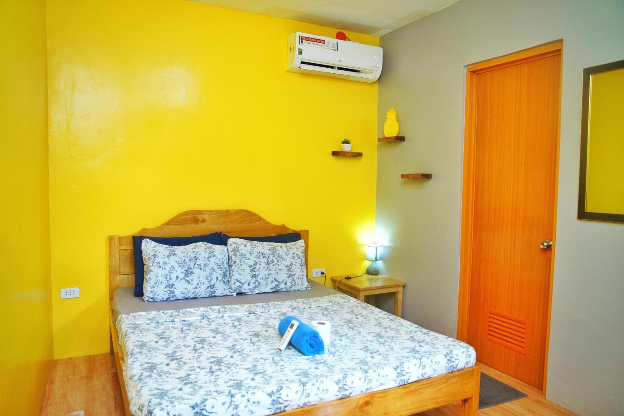 Ananas Guesthouse モアルボアル エクステリア 写真