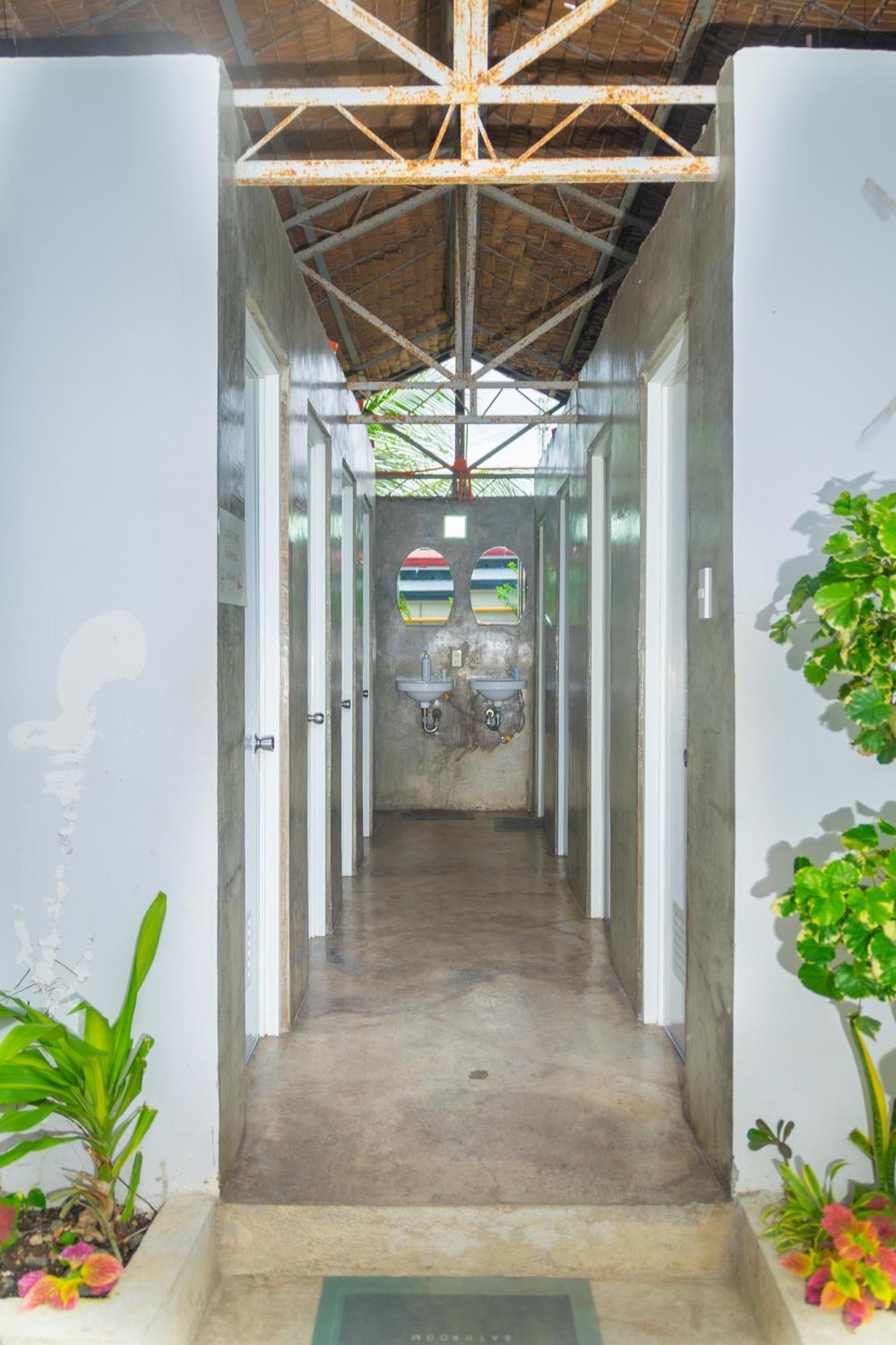 Ananas Guesthouse モアルボアル エクステリア 写真