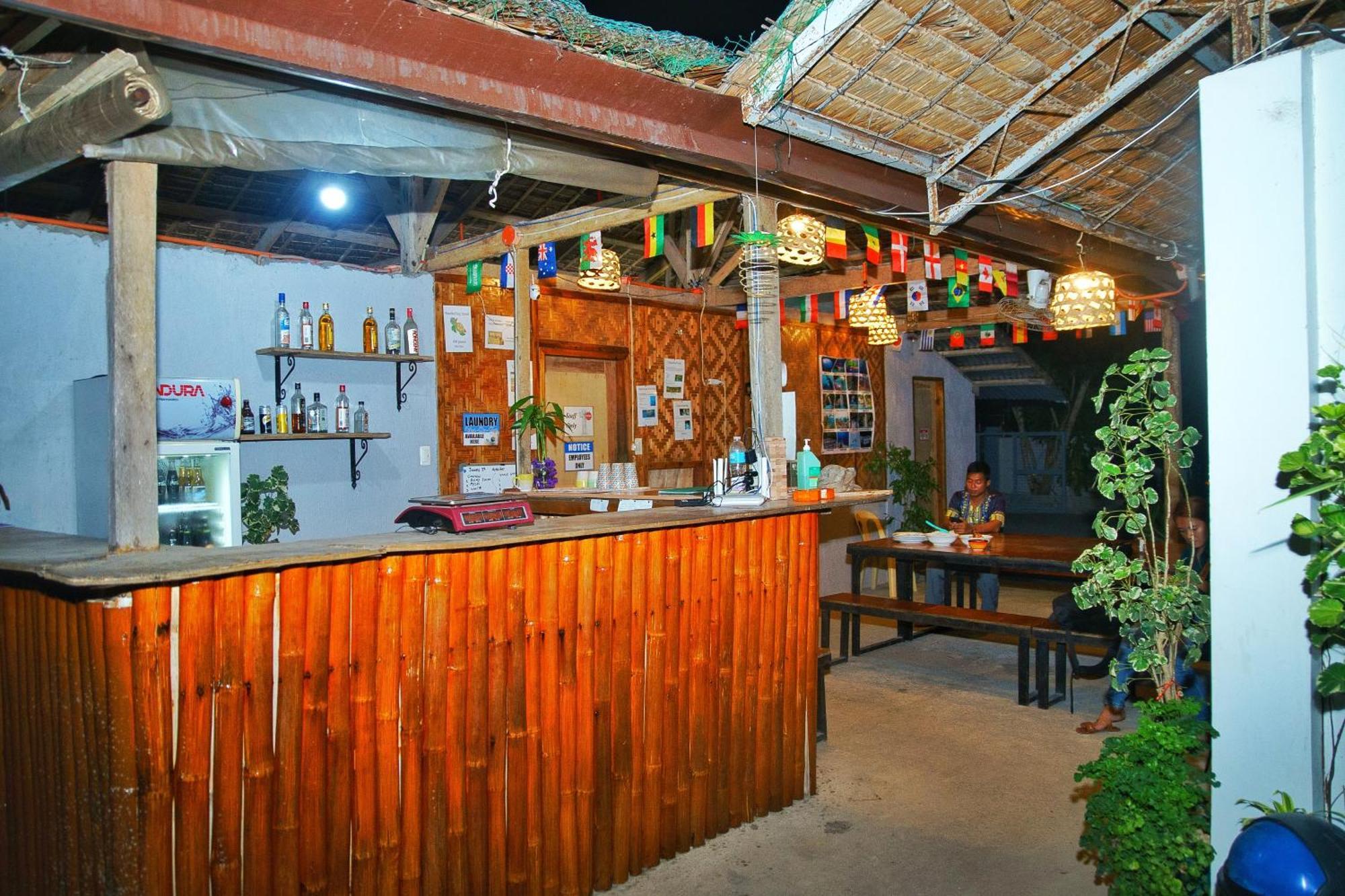 Ananas Guesthouse モアルボアル エクステリア 写真