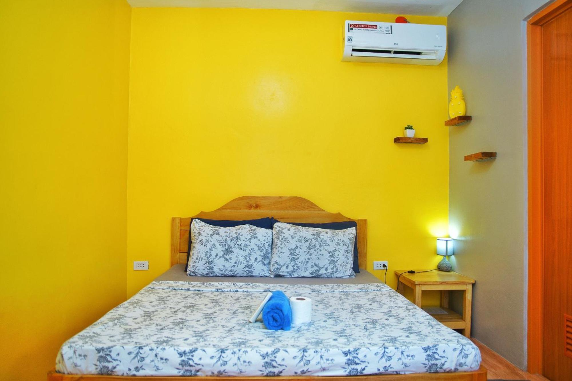 Ananas Guesthouse モアルボアル エクステリア 写真