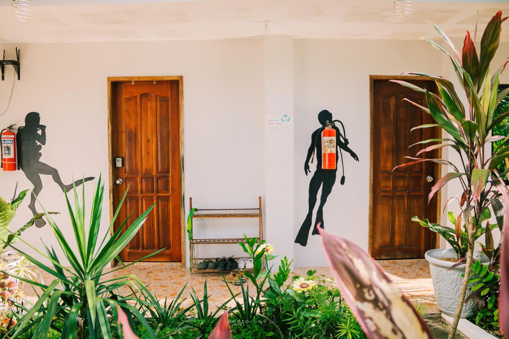 Ananas Guesthouse モアルボアル エクステリア 写真